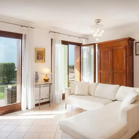 Apartmán Regina Gardesana With Pool